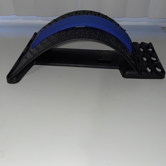 Waist Relax Mate Multi-Level Back Stretching Device,Back Massager for Bed,Chair, - Picture 4 of 8